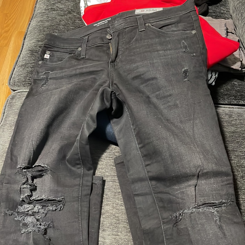 Mid rise black AG jeans - Picture 3 of 3